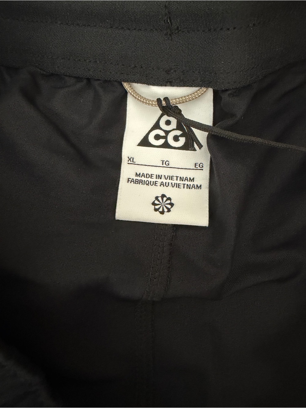 Nike Black ACG Performance Shorts - Picture 8 of 10